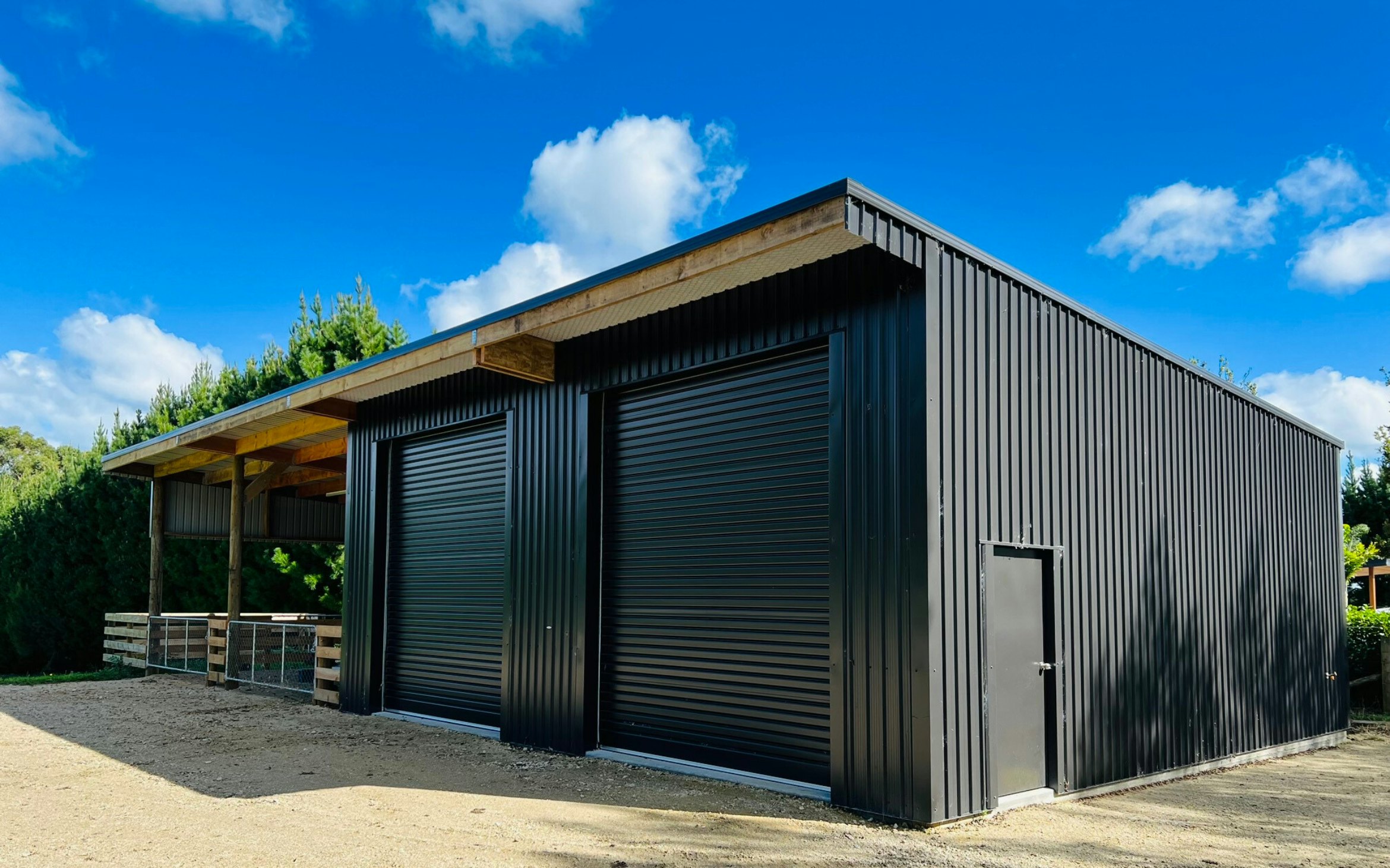 Stand-Tough™, 19.2m x 8.95m x 4.2m farm building