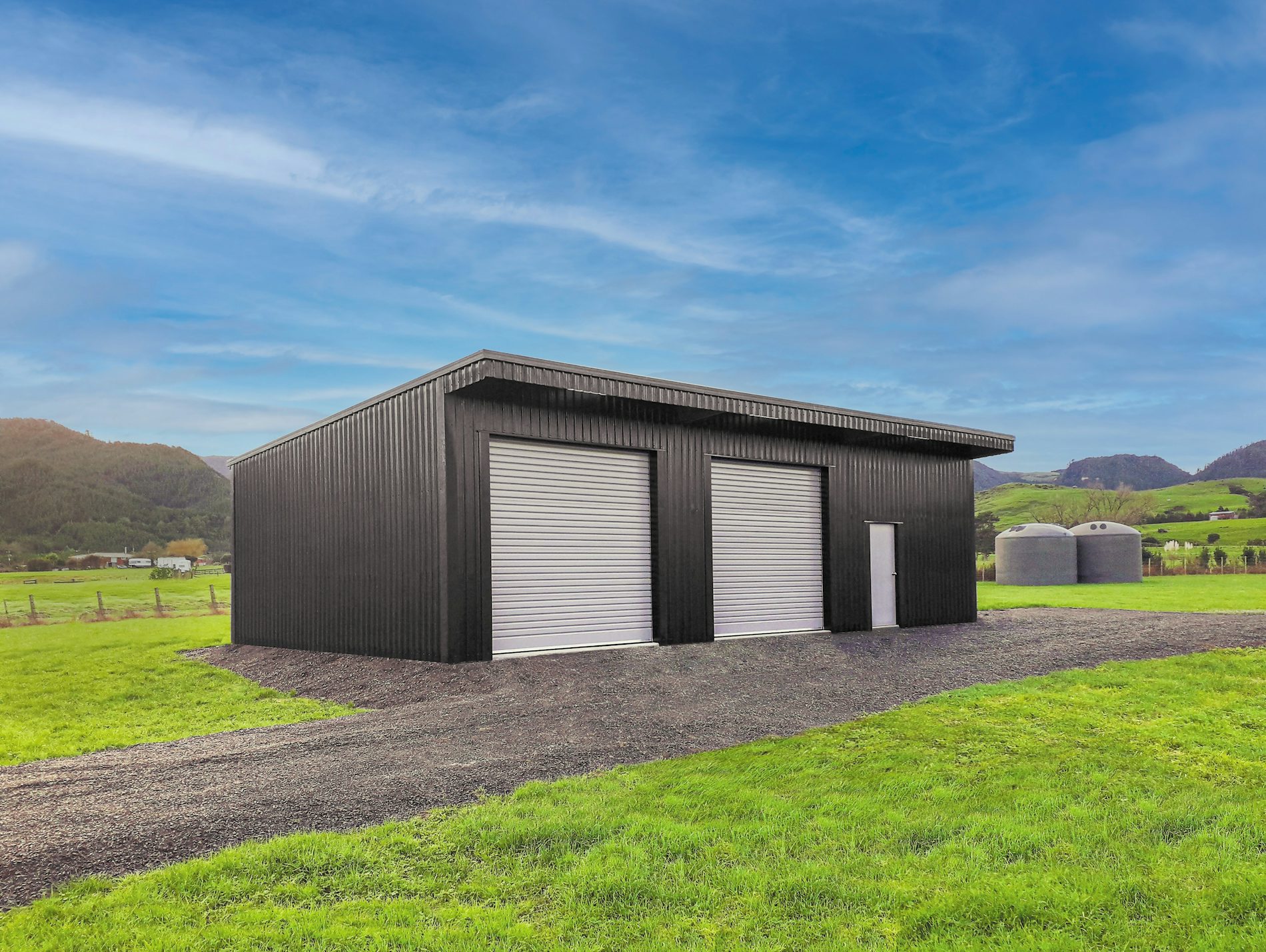 3 Enclosed Bays - 12.6m x 7m x 3.6m