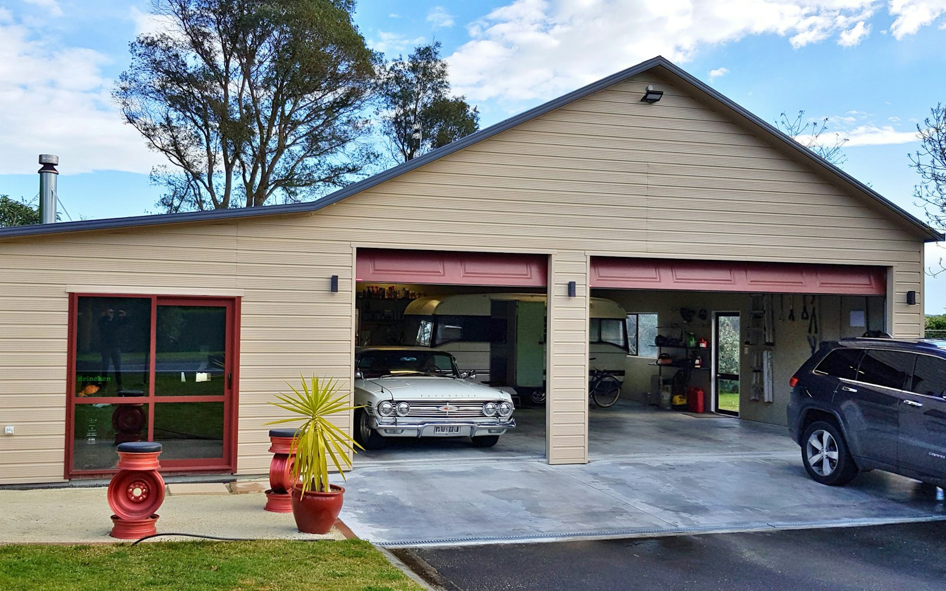 10.2m x 9m x 3m stud, superclad cladding custom garage and 'Man Cave'