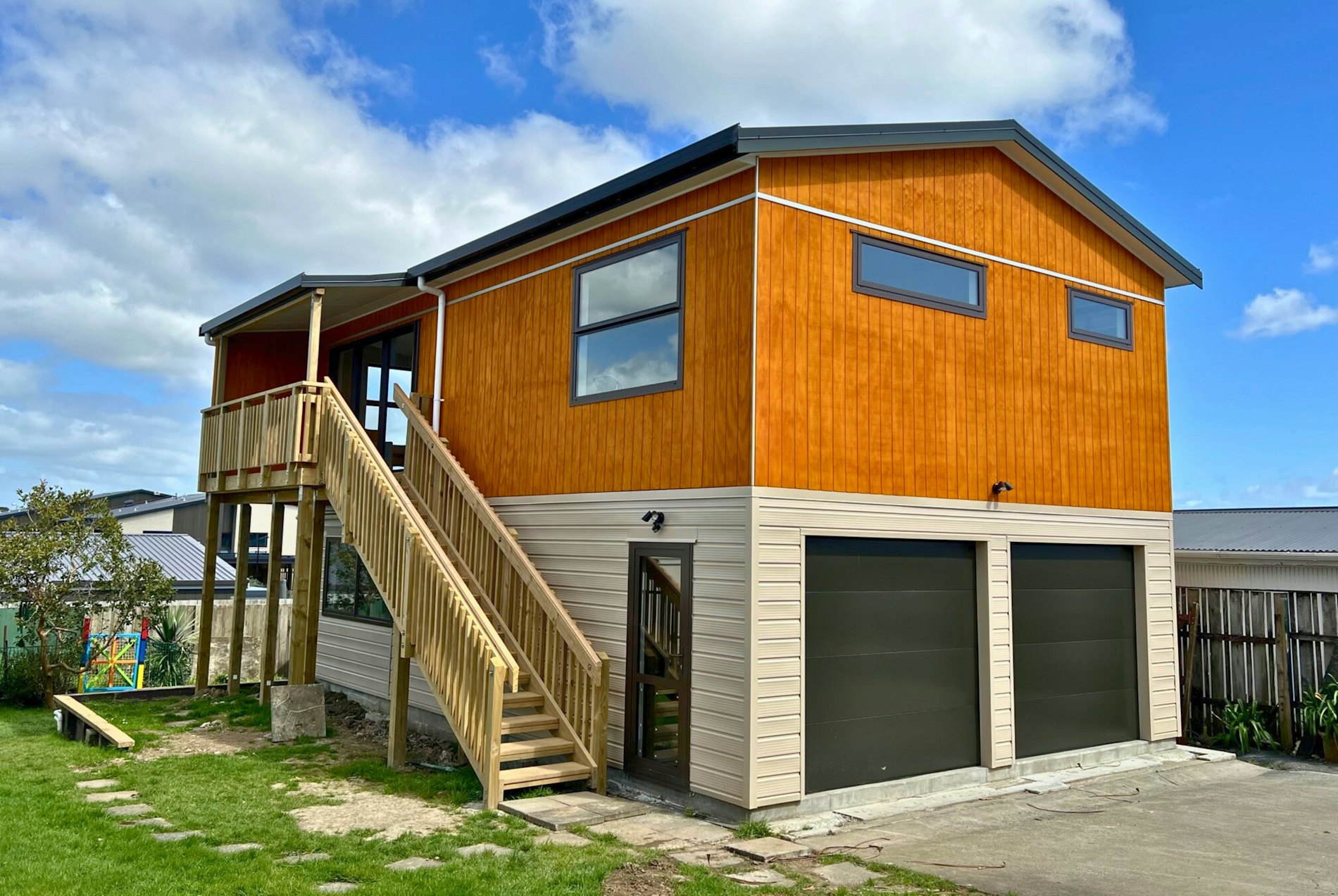 120m², 2 bedroom home_Albert, Metro range