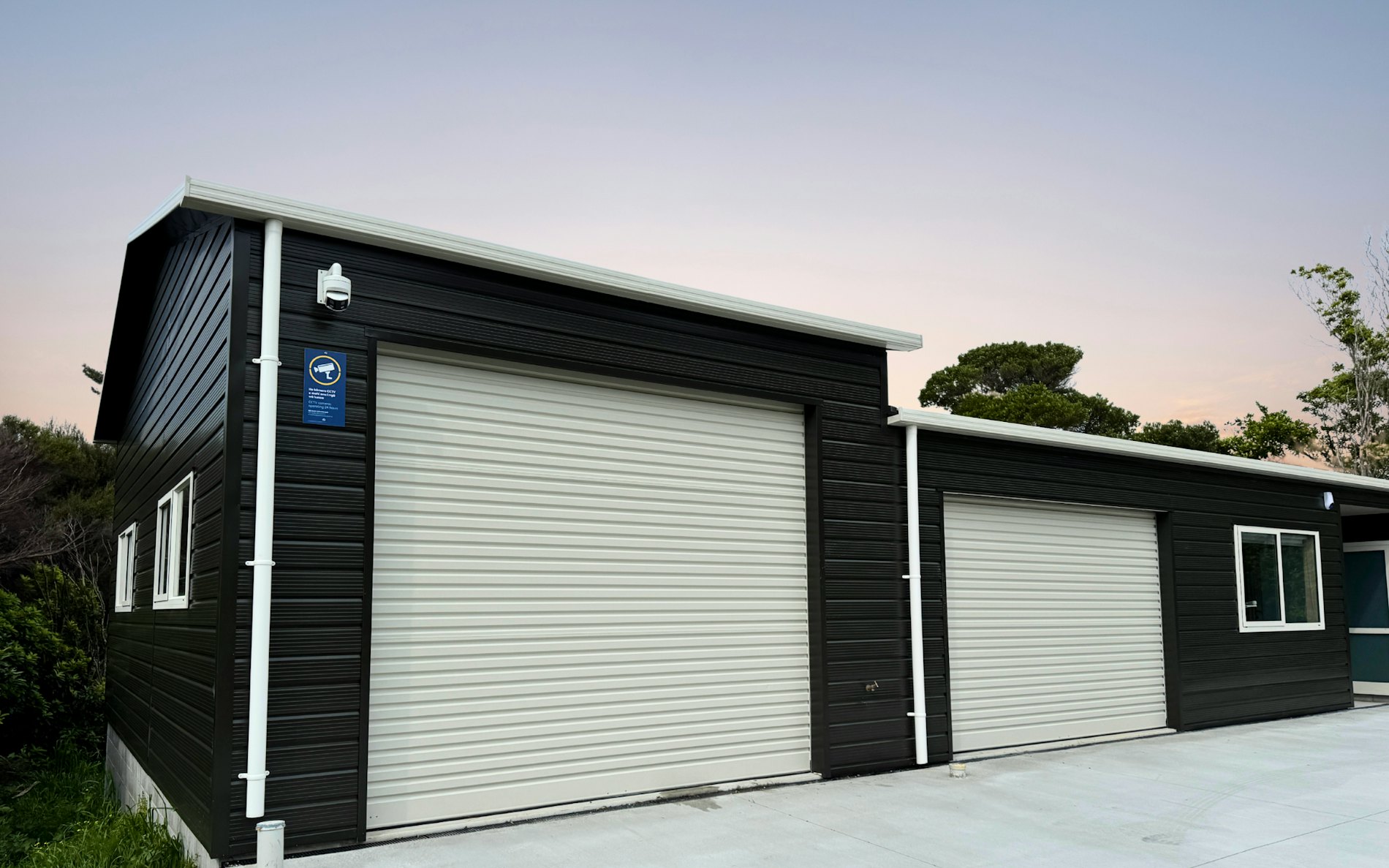 16.98m x 7.8m (132.46m²) garage with staff quater, Superclad cladding in COLORSTEEL® Karaka 