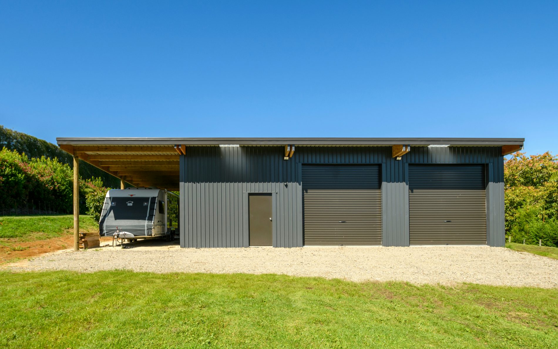 4 bays shed 9m x 4.8m Bays x 3.6m H farm building 