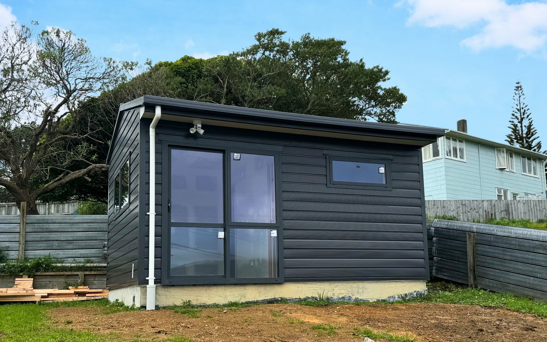 4.8m x 3.6m Sleepout, Superclad cladding in COLORSTEEL® Grey Friars
