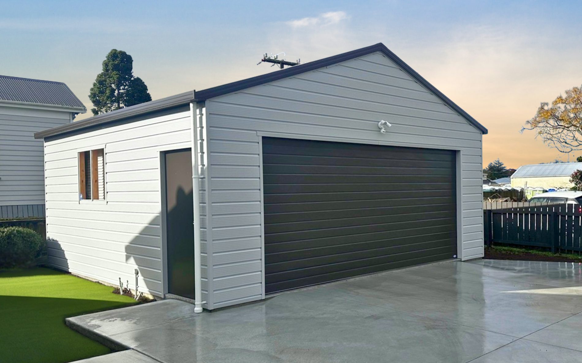 6mx6m double garage with superclad cladding in COLORSTEEL® Gull Grey
