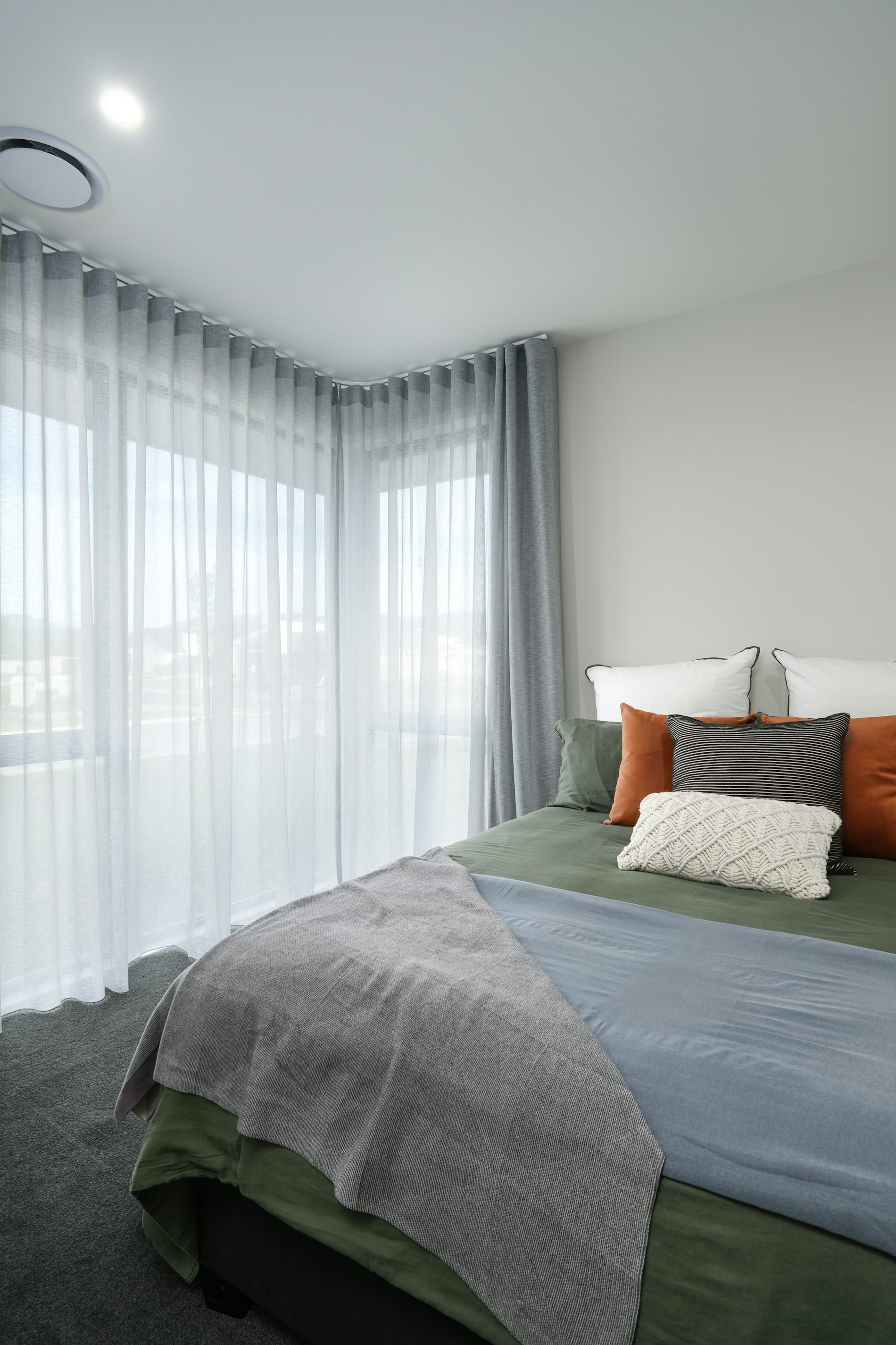 Floor size: 198m², 3 bedrooms