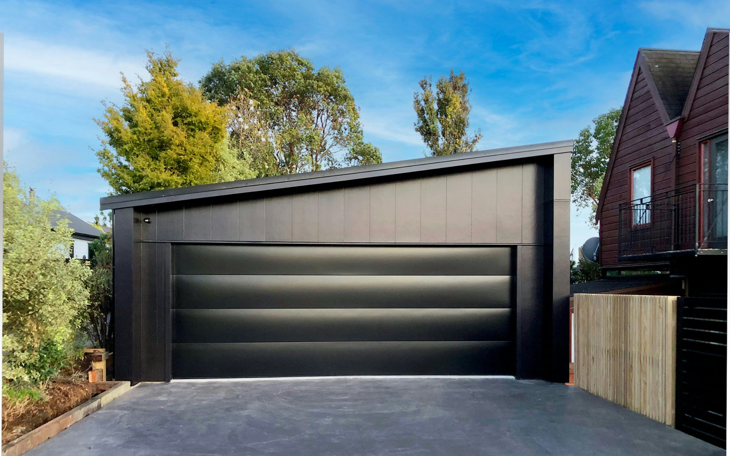Custom 7.2m x 6.6m mono-pitch double garage