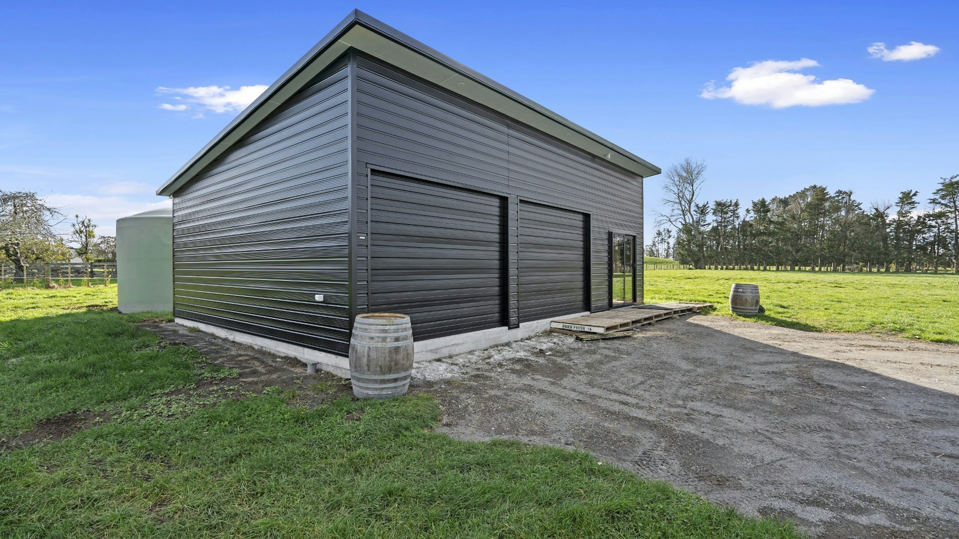 New Plymouth Garage/Sleepout 447a Tariki Road