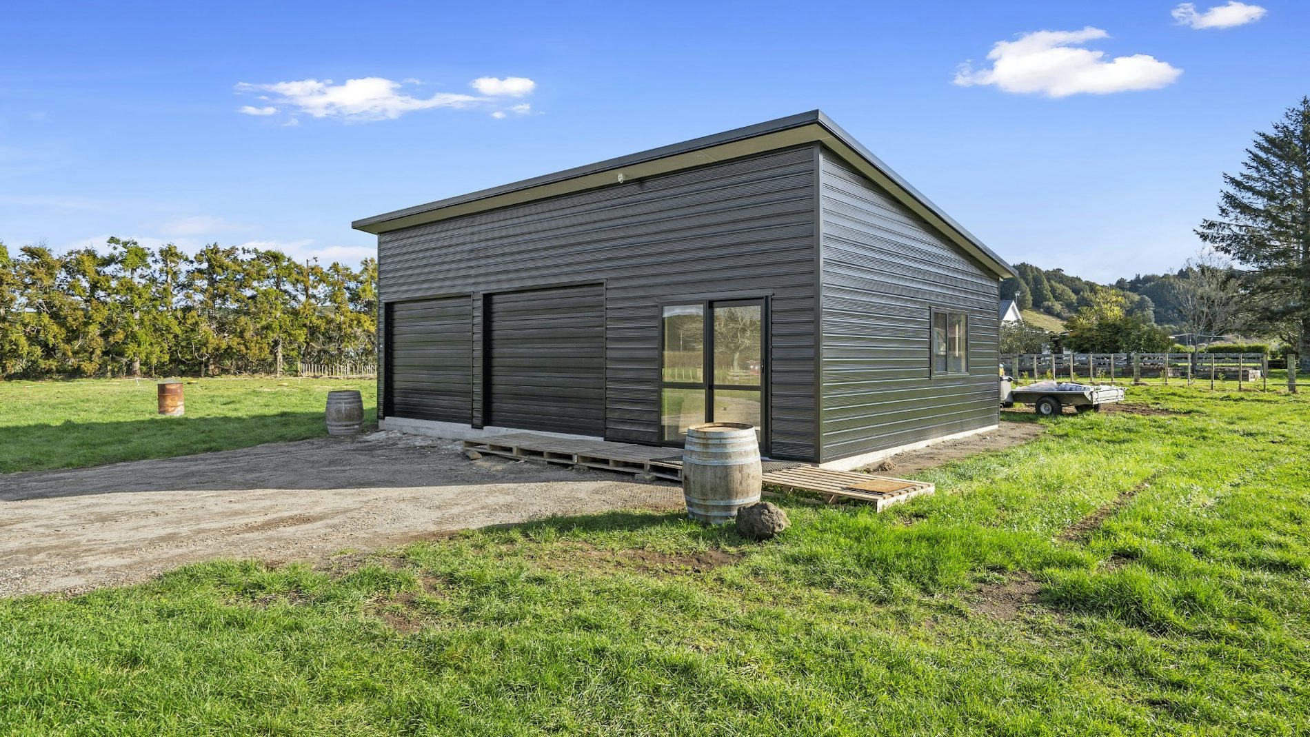 New Plymouth Garage/Sleepout 447a Tariki Road