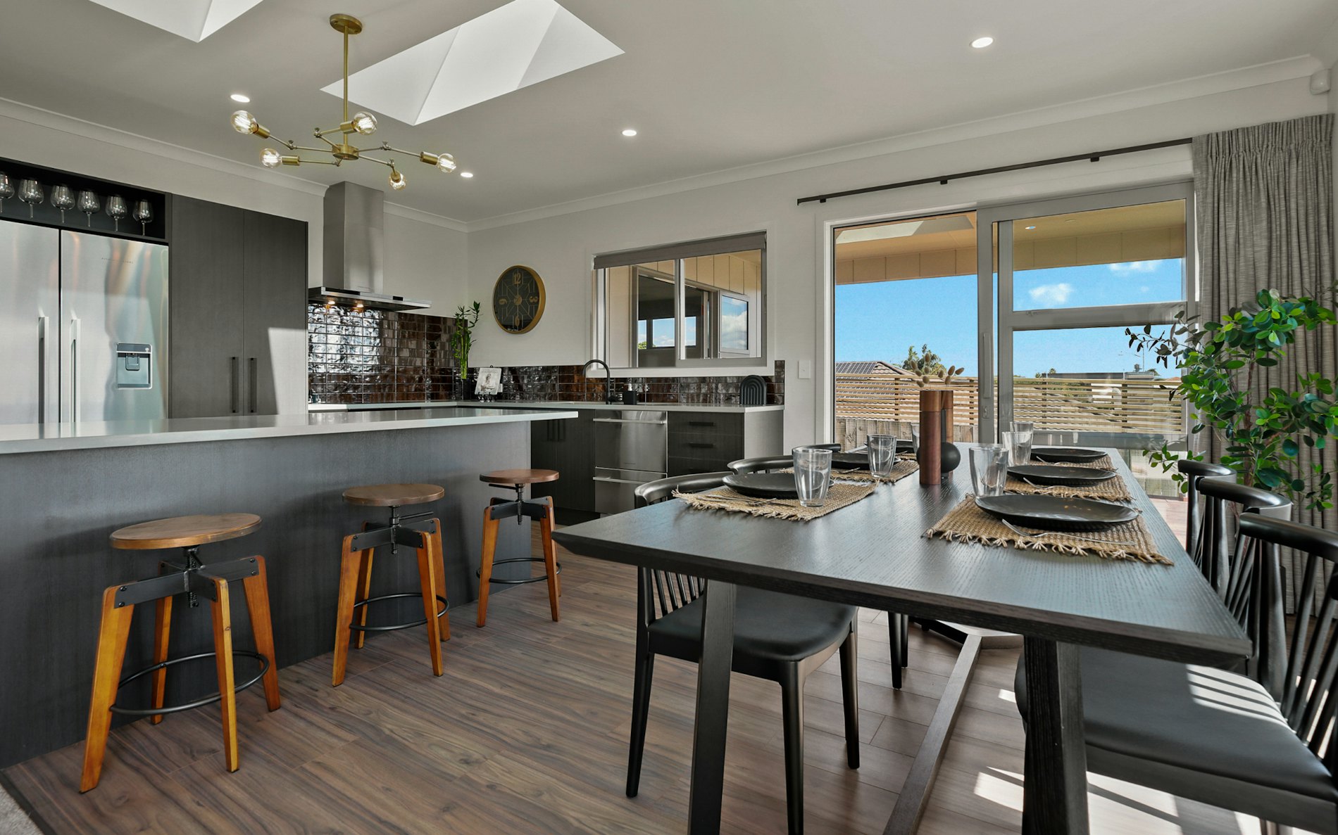 King plan from Metro Range, Floor size 156m² 