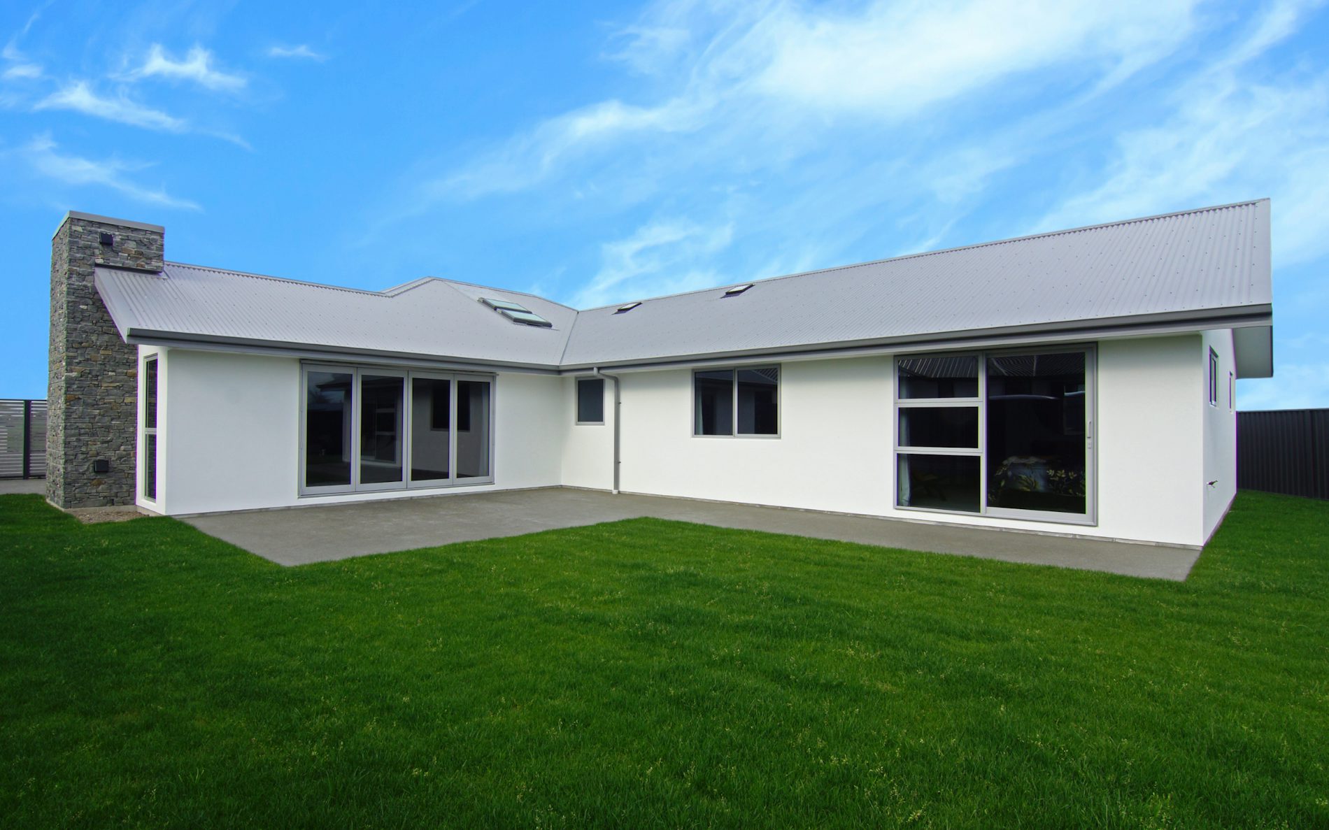 Modified Smith,  Family Range, Floor size: 274m², 4 bedrooms, 2 bathrooms, 2 garages