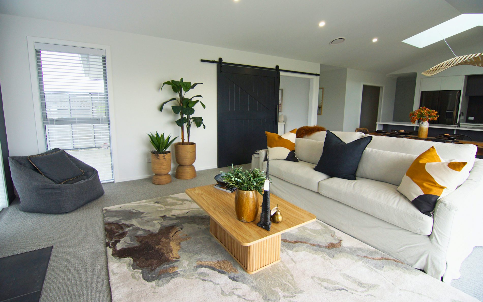 Modified Smith,  Family Range, Floor size: 274m², 4 bedrooms, 2 bathrooms, 2 garages