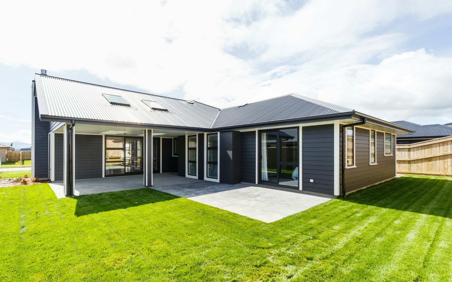 Modified Smith design from Family Range, 231m², 4 bedroom home