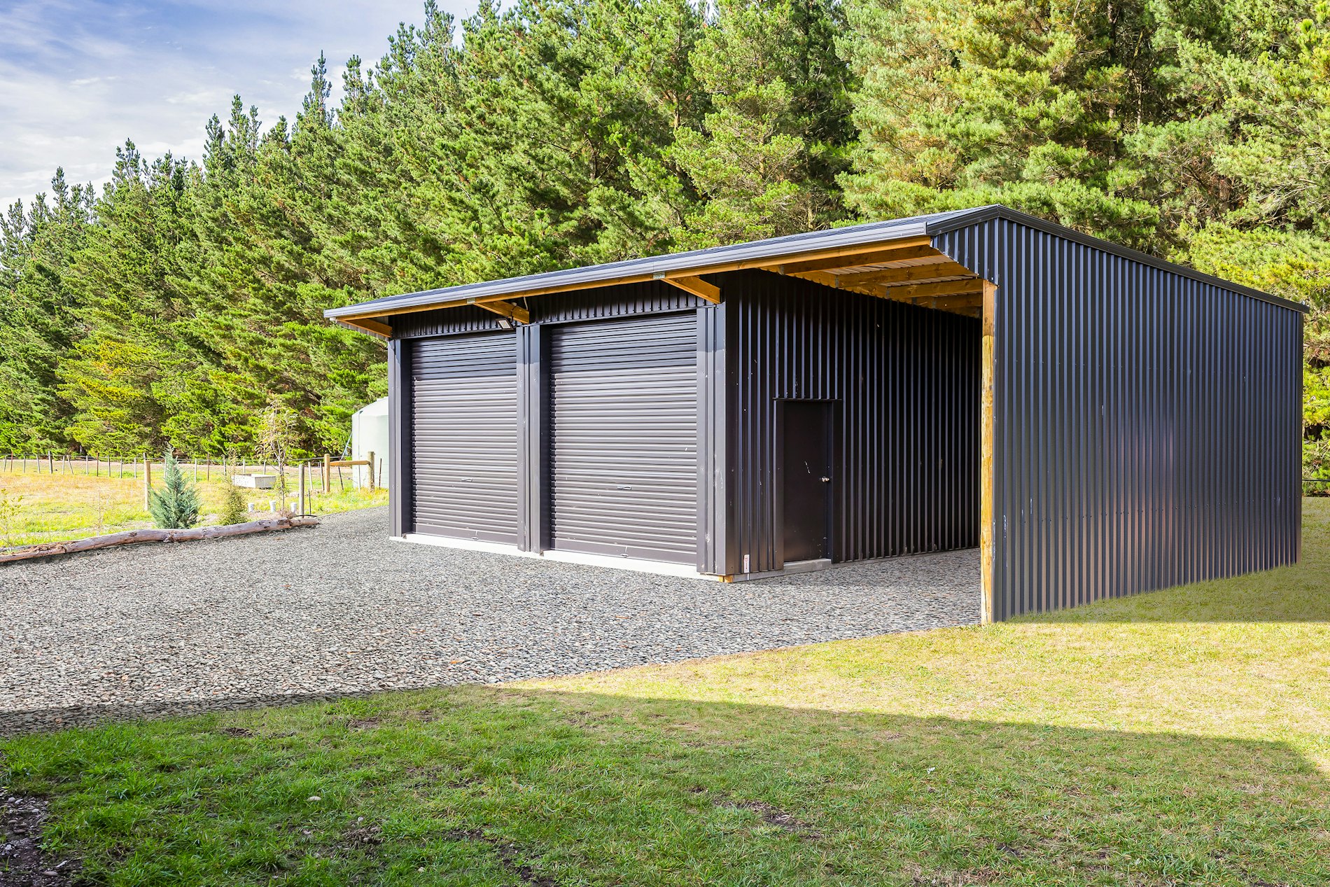 10.8m X 7m X 3.6m Three Bay Lean-To Farm Building