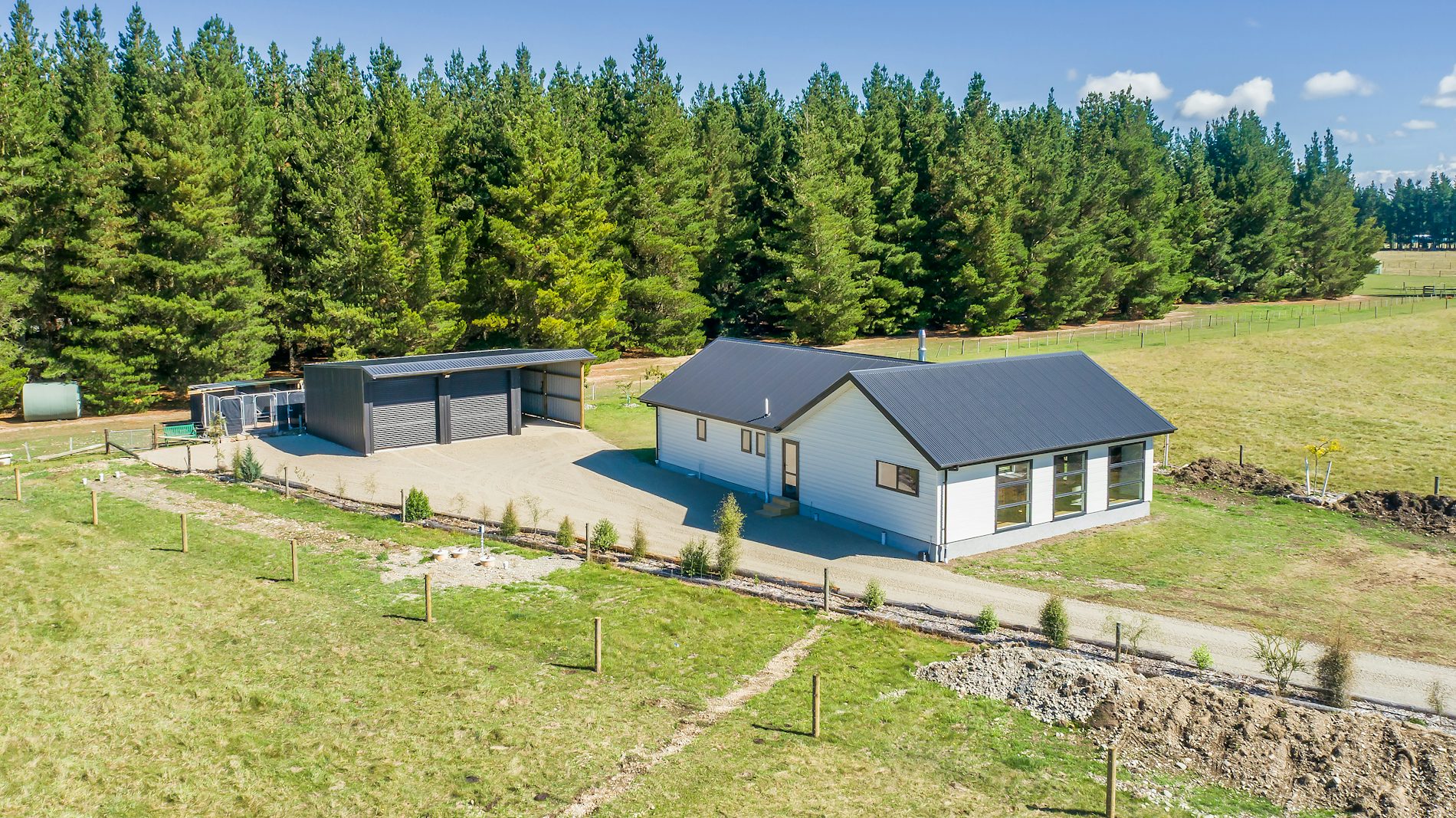 10.8m X 7m X 3.6m Three Bay Lean-To Farm Building