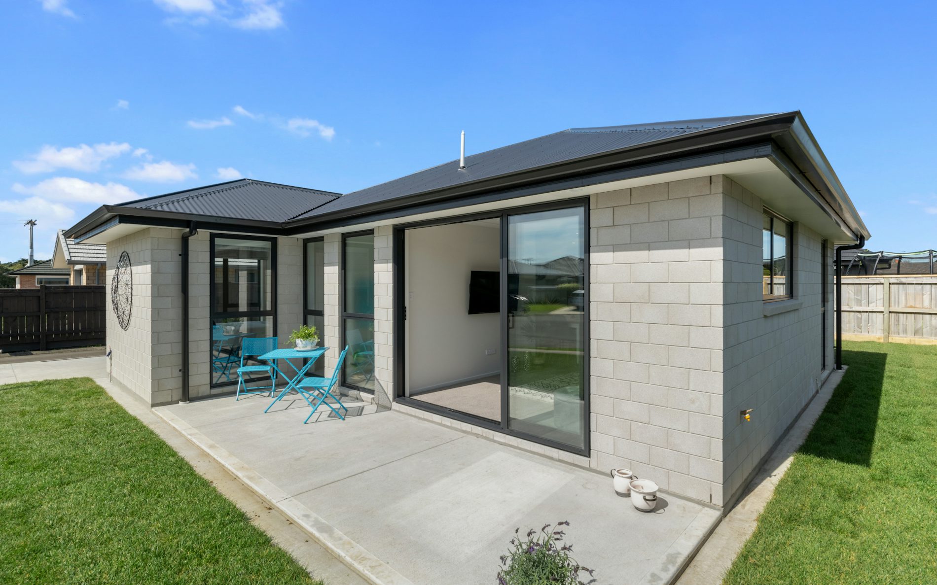 Queen plan from Metro Range, Floor size: 94m², 2 bedrooms