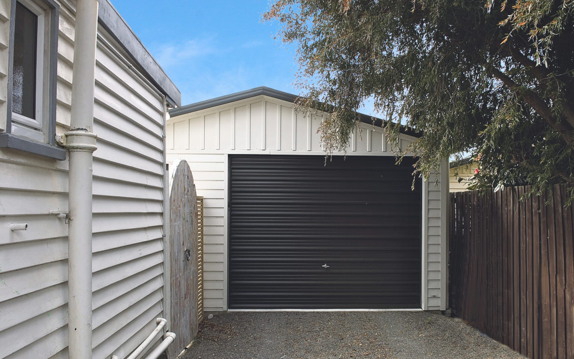 Versaclad cladding single garage