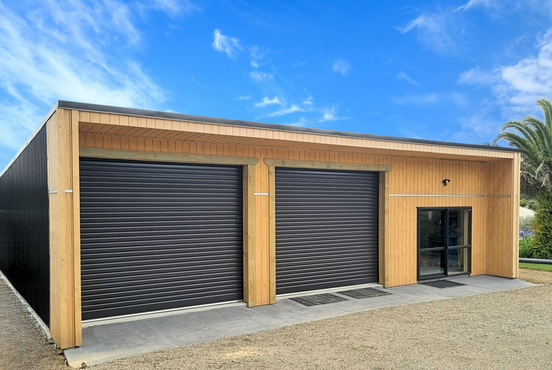 12.6m x 10m 3-bay custom farm building 