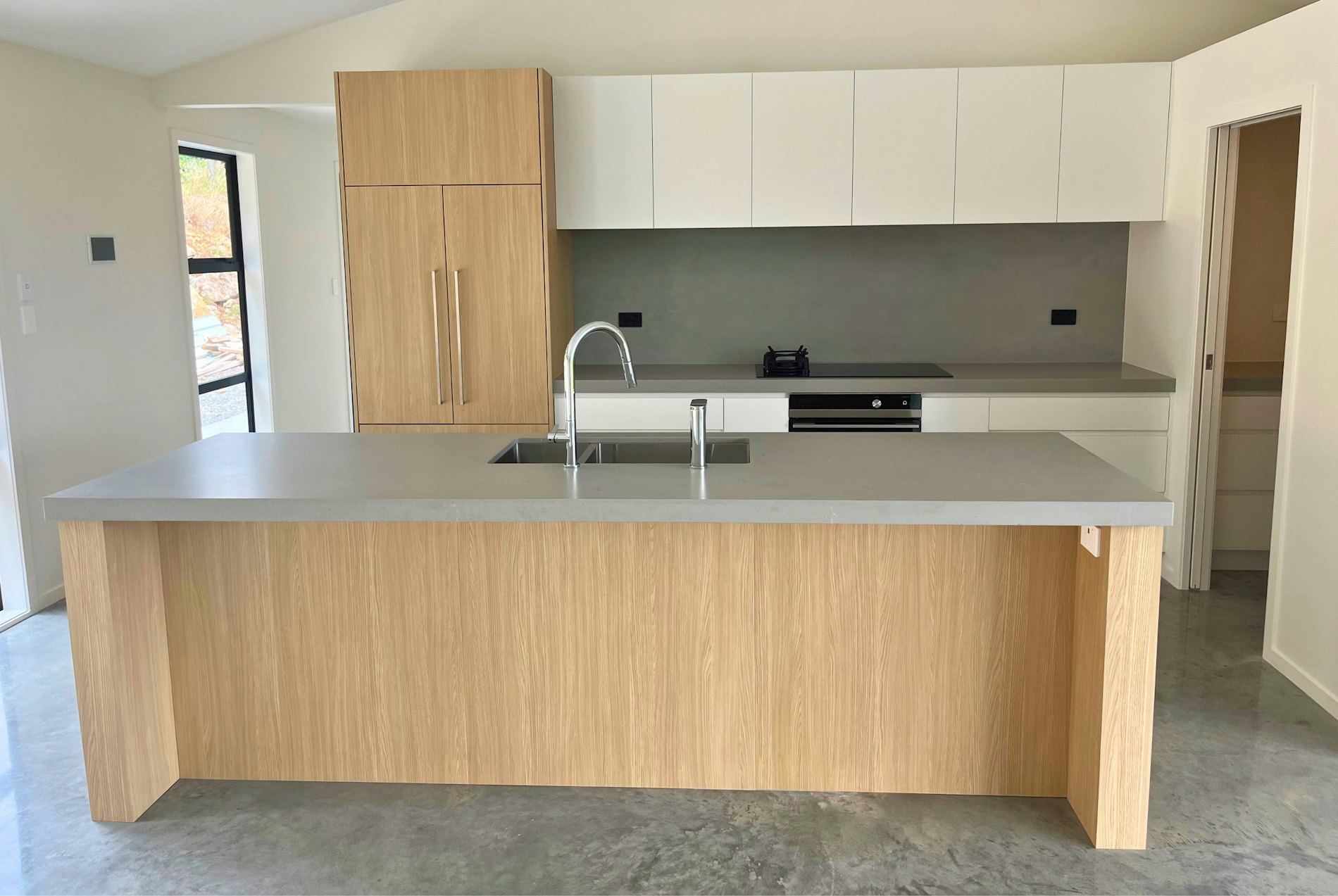 193m² Hillary home - Family range