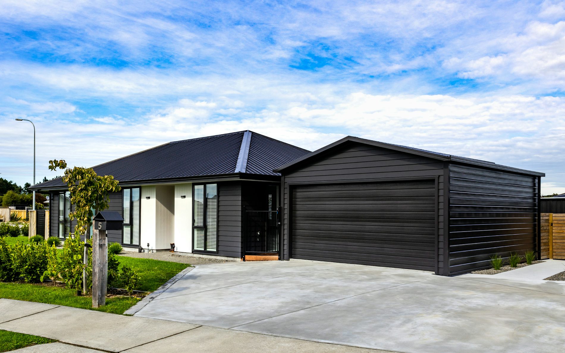 Custom 9m x 5m double garage